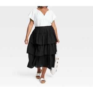 Universal Thread Tiered Floral Midi Black Skirt  S Cottage Peasant Wimsygoth